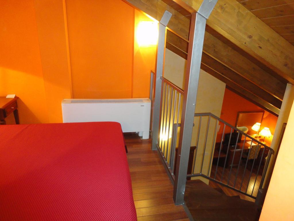Hotel Vazzana Volpiano Værelse billede
